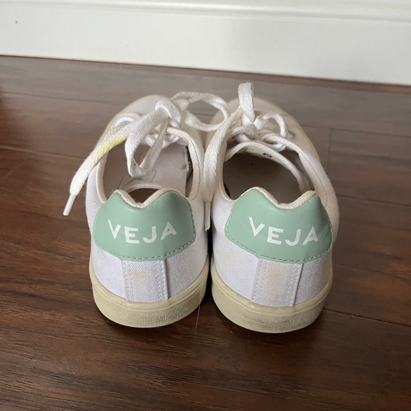 Canvas Veja Esplar White and Green Sneakers-Size 6 - Picture 7 of 13